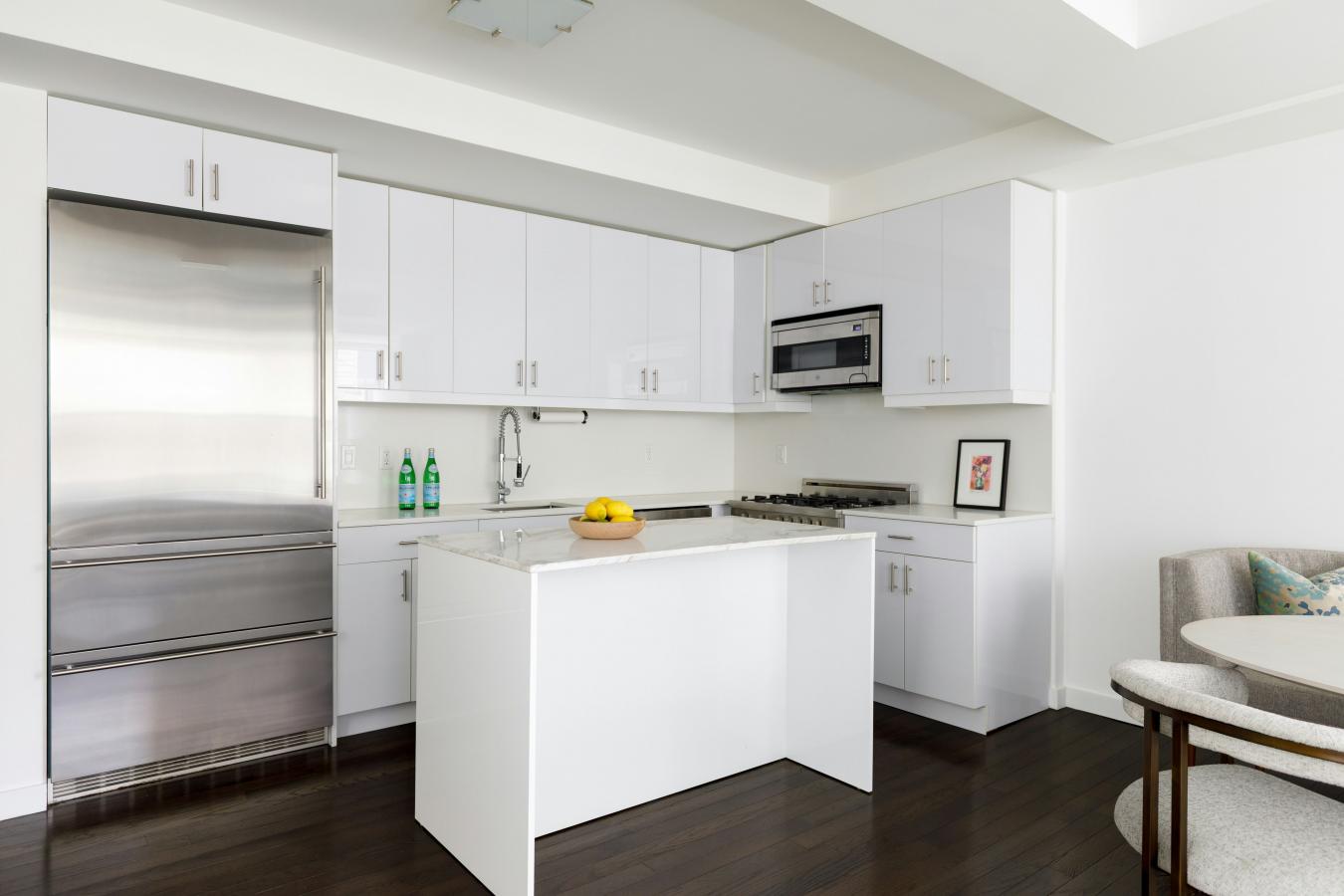 New York, New York, 10024, United States, 3 Bedrooms Bedrooms, ,3 BathroomsBathrooms,Residential,For Sale,2008663