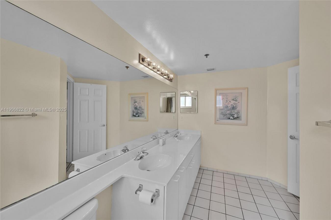 Sunny Isles Beach, Miami-Dade County, 33160, United States, ,Residential,For Sale,1985808