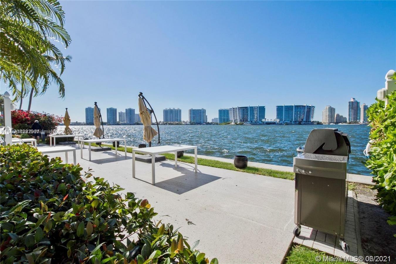 Sunny Isles Beach, Miami-Dade County, 33160, United States, ,Residential,For Sale,1985808