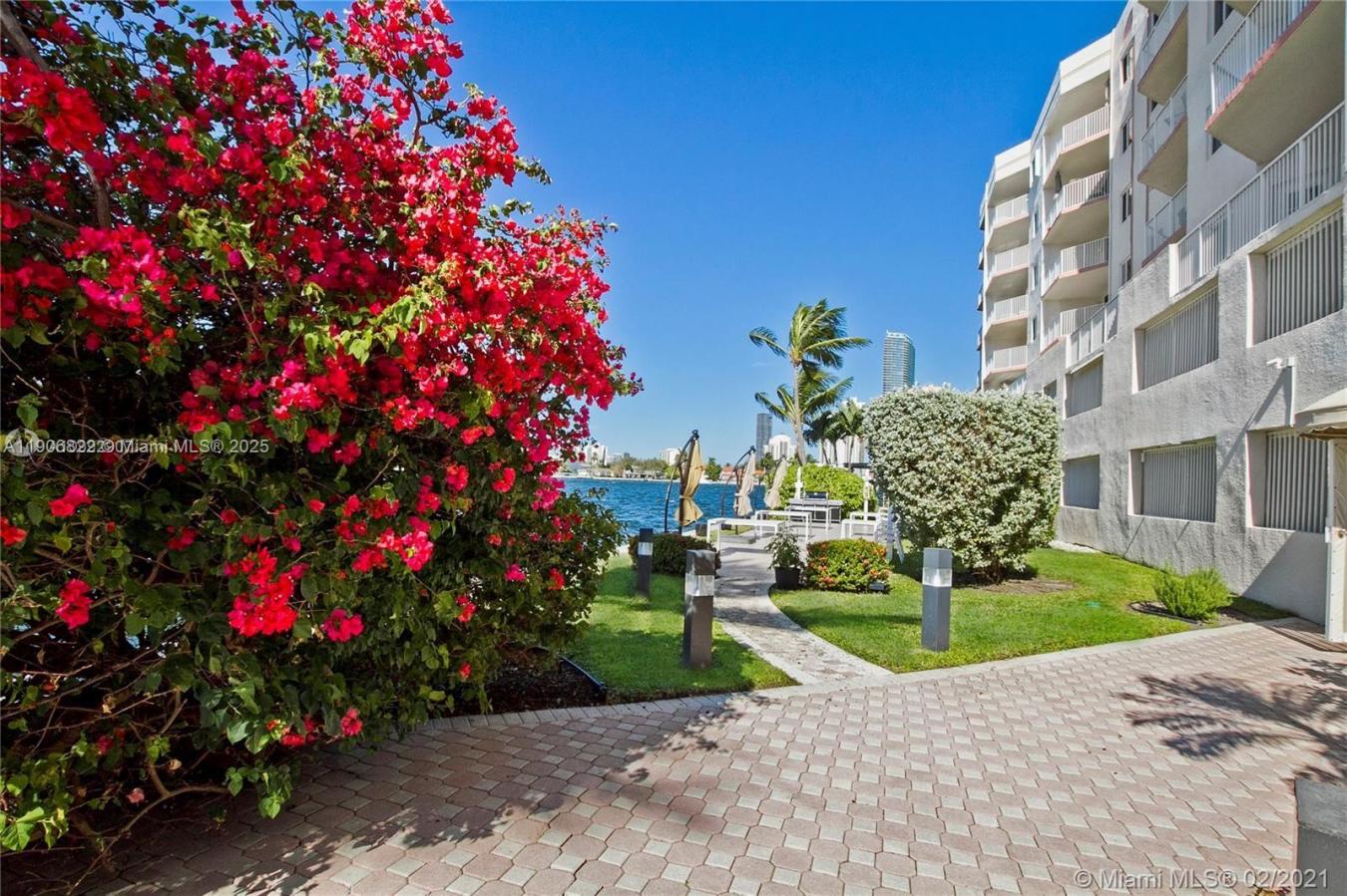 Sunny Isles Beach, Miami-Dade County, 33160, United States, ,Residential,For Sale,1985808