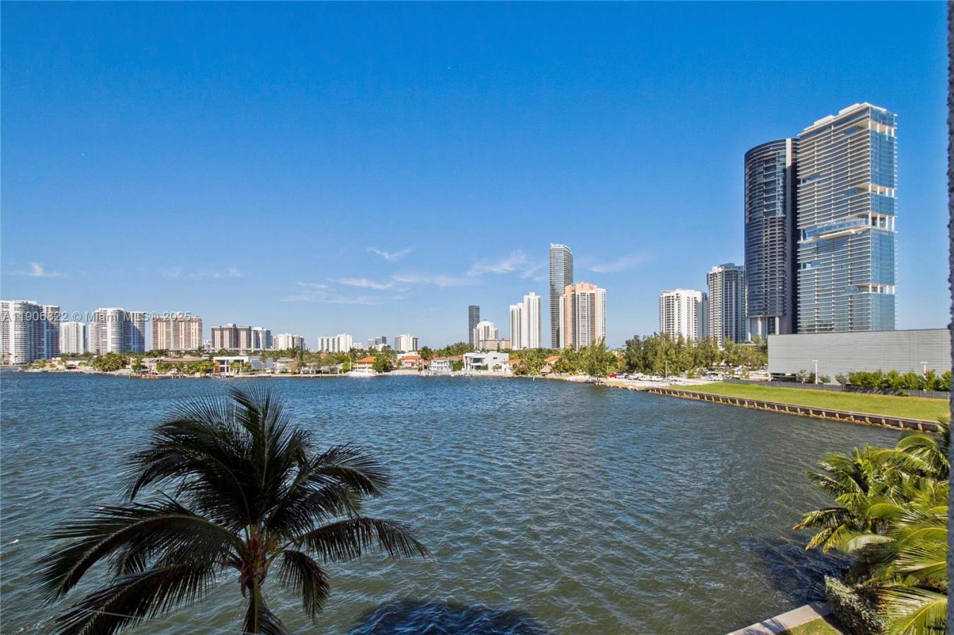 Sunny Isles Beach, Miami-Dade County, 33160, United States, ,Residential,For Sale,1985808
