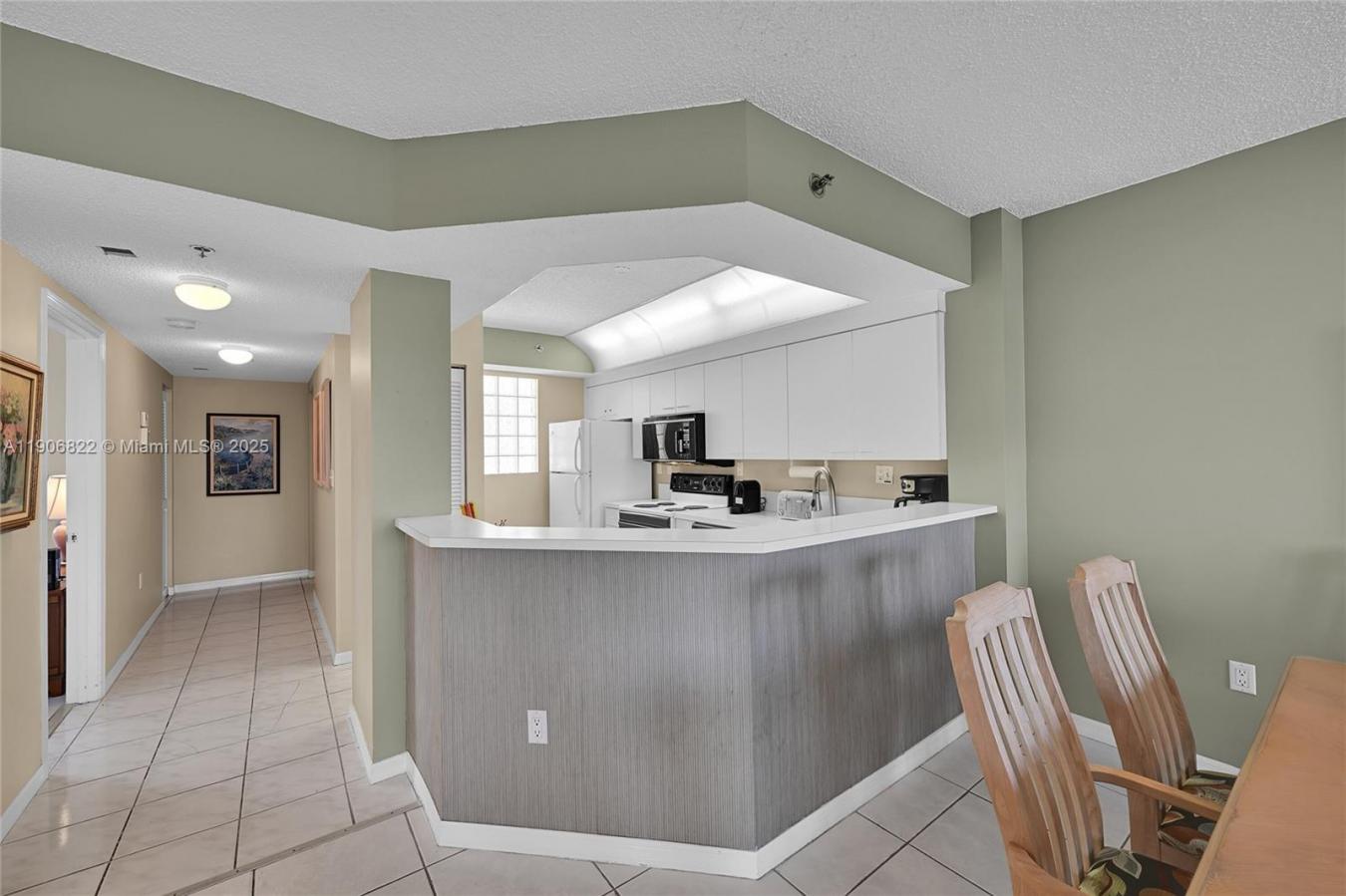 Sunny Isles Beach, Miami-Dade County, 33160, United States, ,Residential,For Sale,1985808