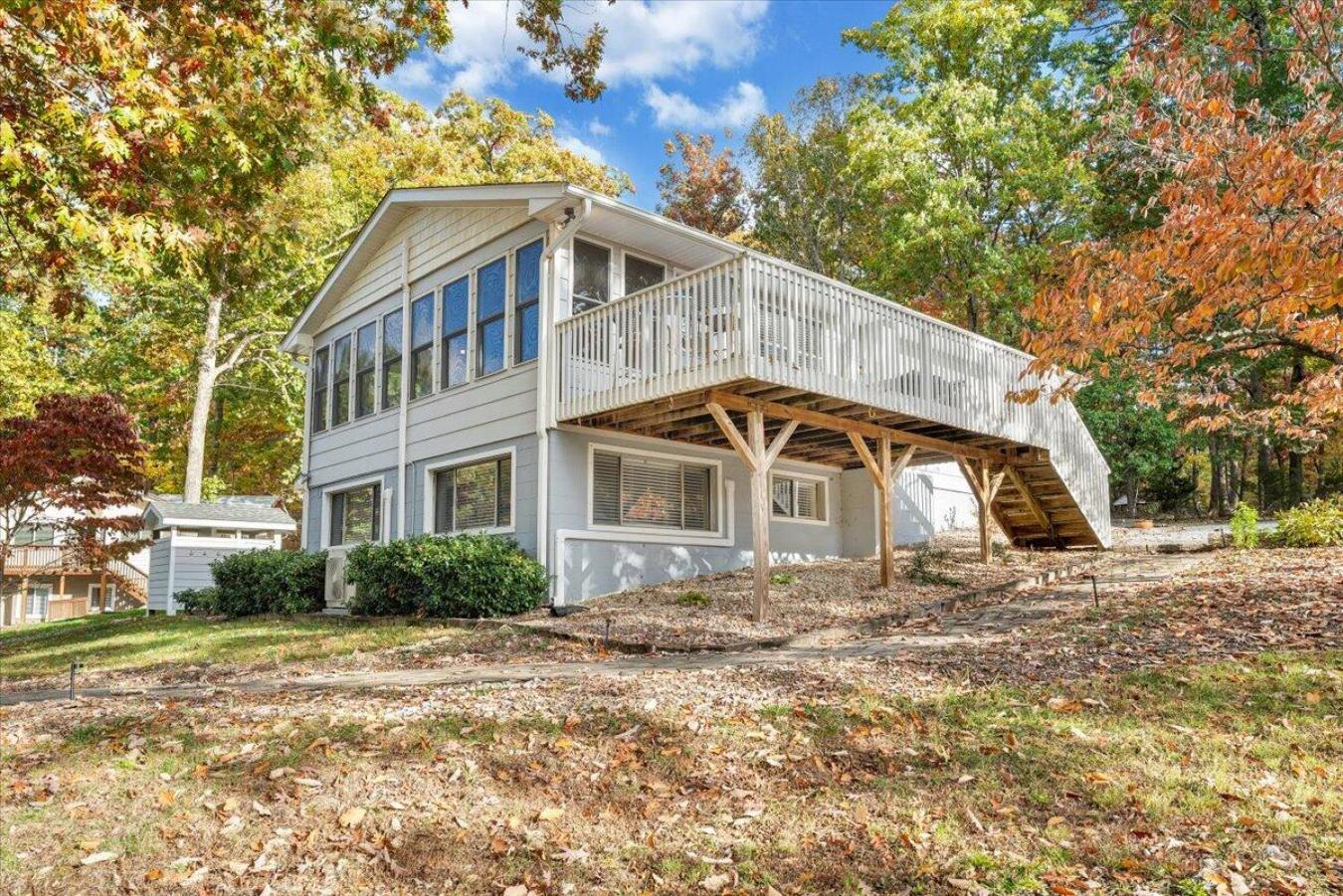 Huddleston, Bedford County, 24104, United States, 4 Bedrooms Bedrooms, ,2 BathroomsBathrooms,Residential,For Sale,1985811