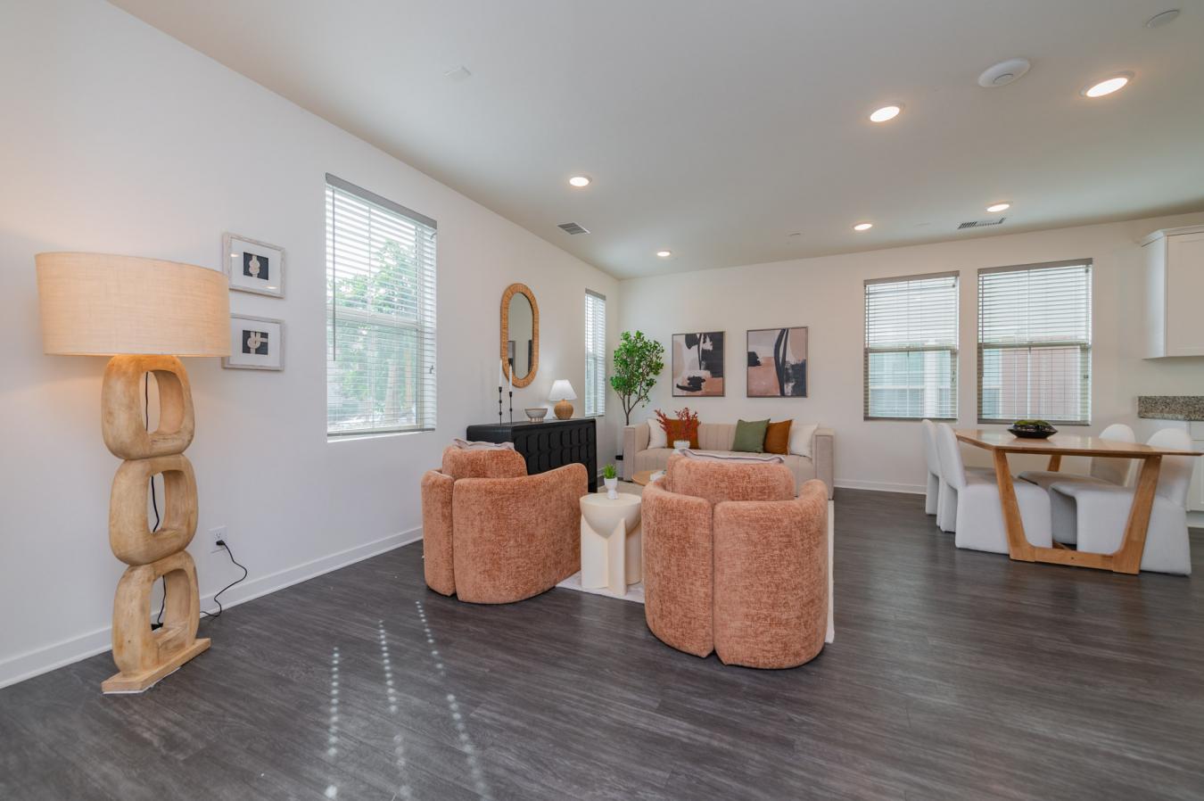 Ontario, San Bernardino, 91762, United States, 3 Bedrooms Bedrooms, ,3 BathroomsBathrooms,Residential,For Sale,1985806