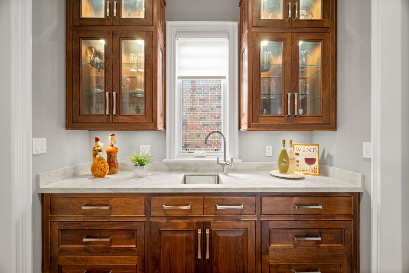 Toronto, ON, M2P 1E2, Canada, 5 Bedrooms Bedrooms, ,8 BathroomsBathrooms,Residential,For Sale,1984632