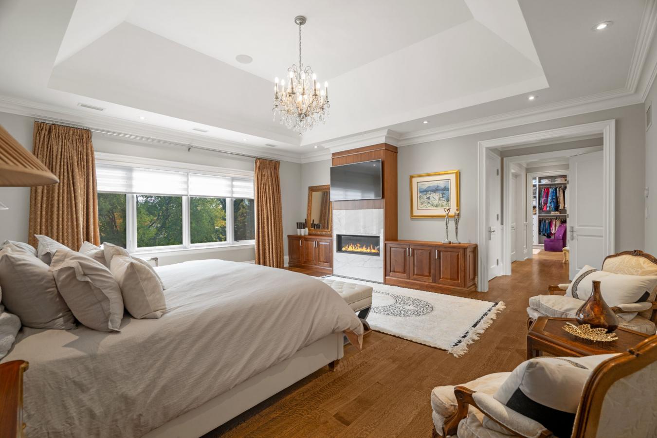 Toronto, ON, M2P 1E2, Canada, 5 Bedrooms Bedrooms, ,8 BathroomsBathrooms,Residential,For Sale,1984632