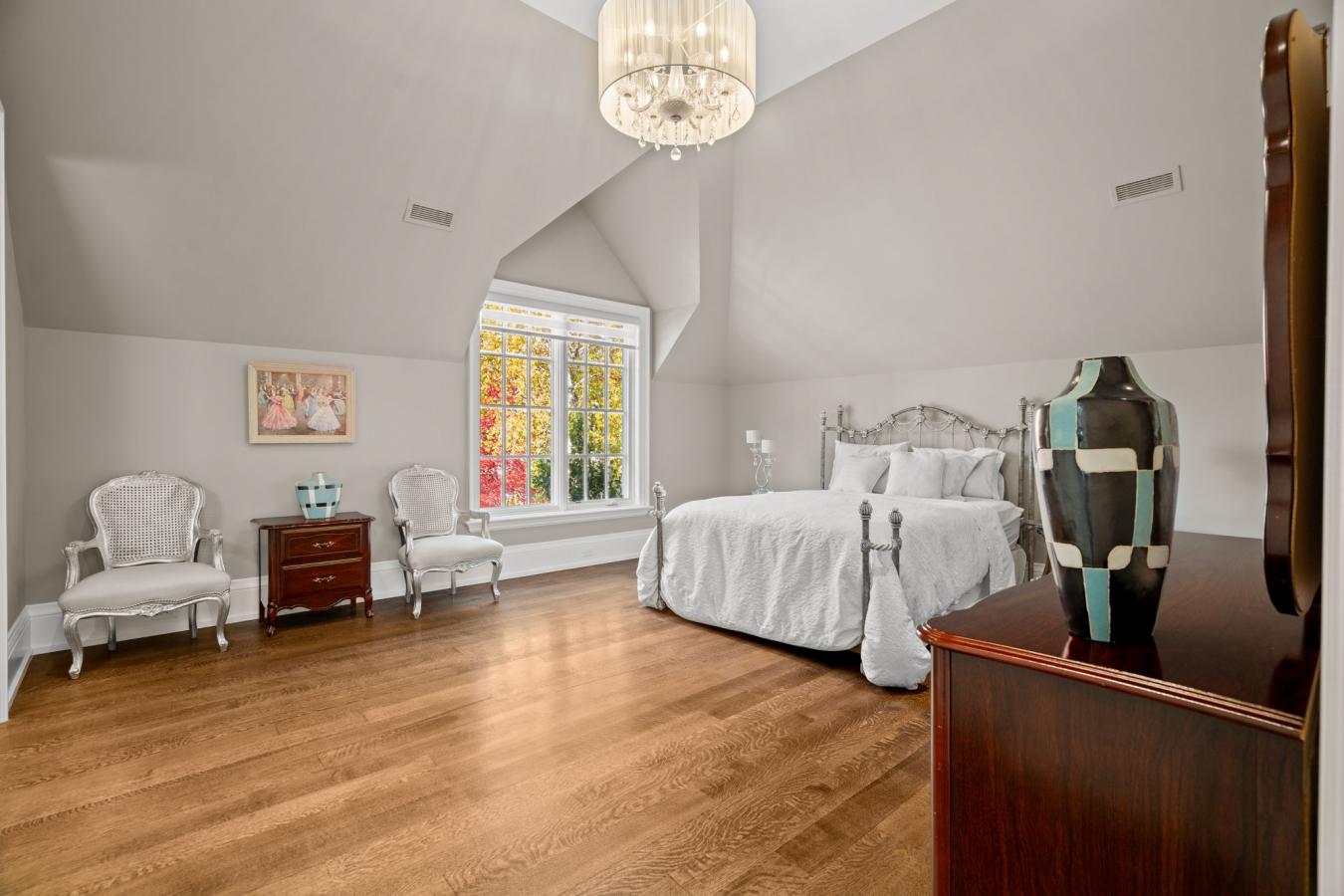 Toronto, ON, M2P 1E2, Canada, 5 Bedrooms Bedrooms, ,8 BathroomsBathrooms,Residential,For Sale,1984632