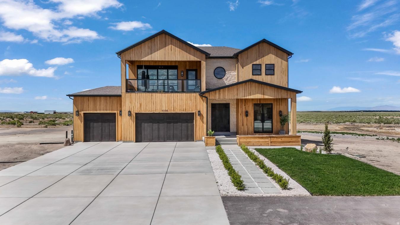 Grantsville, Utah, 84029, United States, 6 Bedrooms Bedrooms, ,5 BathroomsBathrooms,Residential,For Sale,1984630