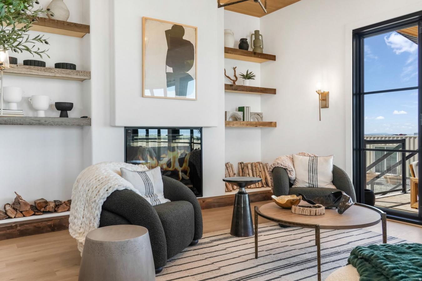 Grantsville, Utah, 84029, United States, 6 Bedrooms Bedrooms, ,5 BathroomsBathrooms,Residential,For Sale,1984630