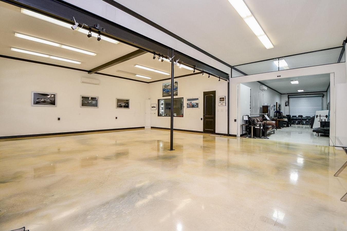 Houston, Harris, 77007, United States, 3 Bedrooms Bedrooms, ,4 BathroomsBathrooms,Residential,For Sale,1985803