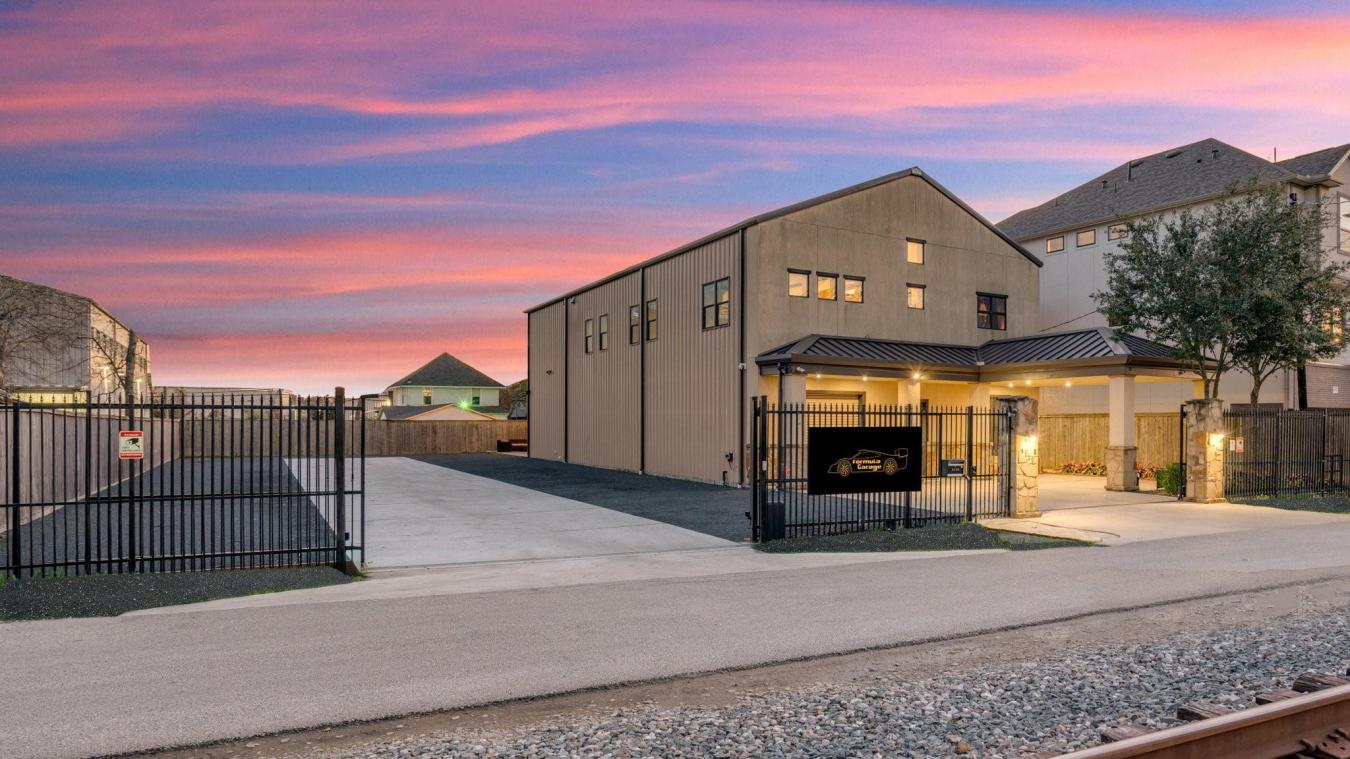 Houston, Harris, 77007, United States, 3 Bedrooms Bedrooms, ,4 BathroomsBathrooms,Residential,For Sale,1985803