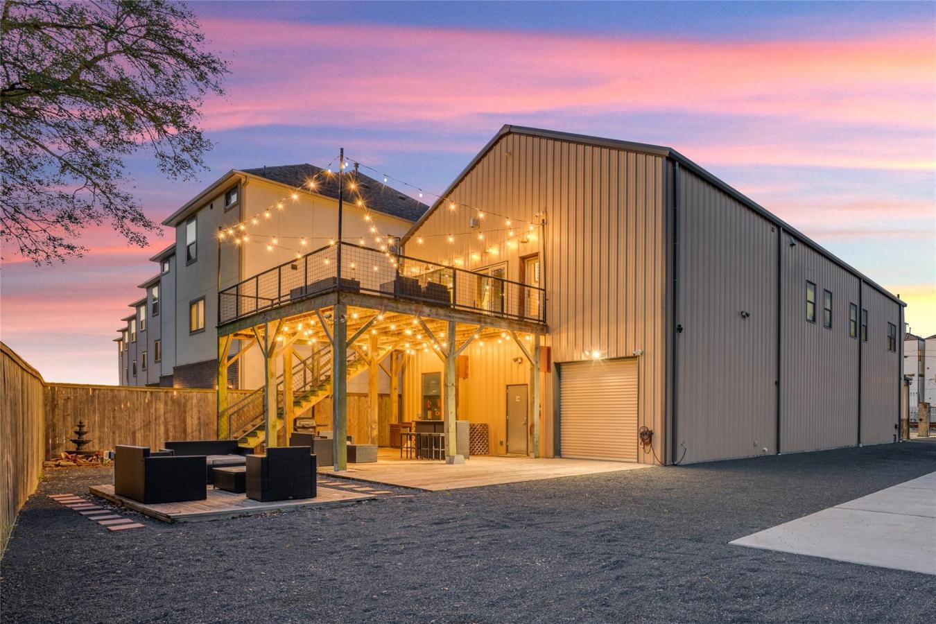 Houston, Harris, 77007, United States, 3 Bedrooms Bedrooms, ,4 BathroomsBathrooms,Residential,For Sale,1985803