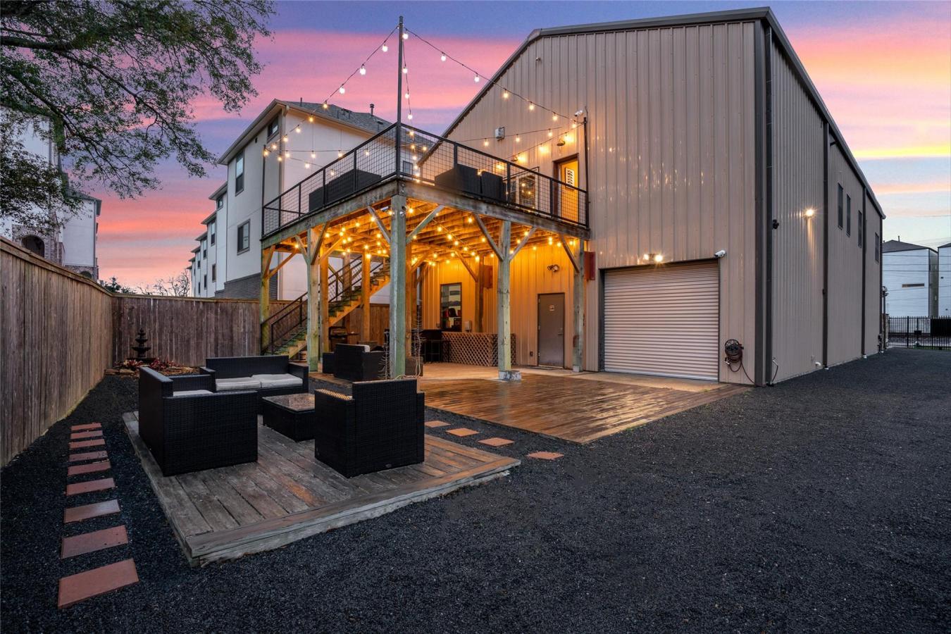 Houston, Harris, 77007, United States, 3 Bedrooms Bedrooms, ,4 BathroomsBathrooms,Residential,For Sale,1985803