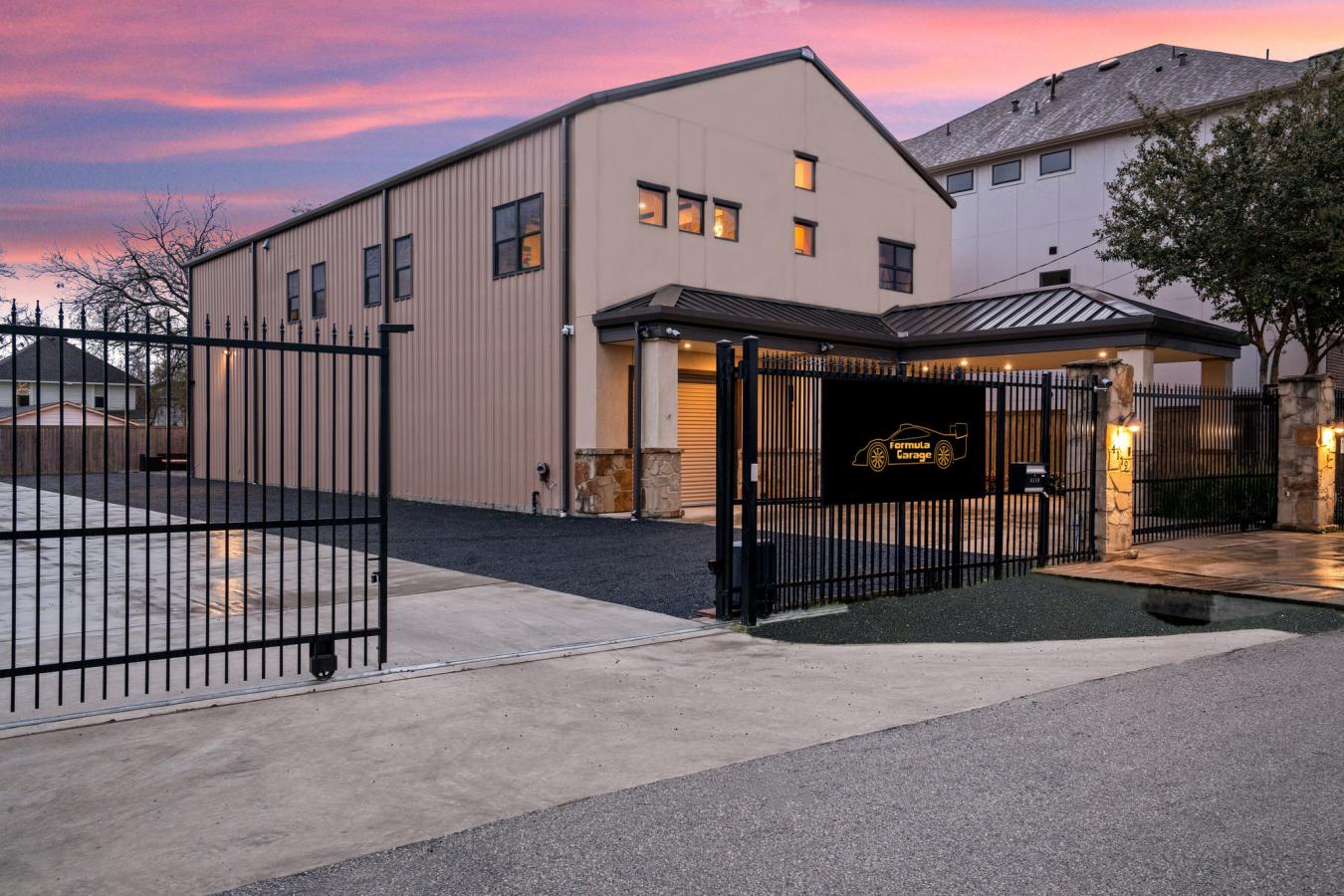 Houston, Harris, 77007, United States, 3 Bedrooms Bedrooms, ,4 BathroomsBathrooms,Residential,For Sale,1985803