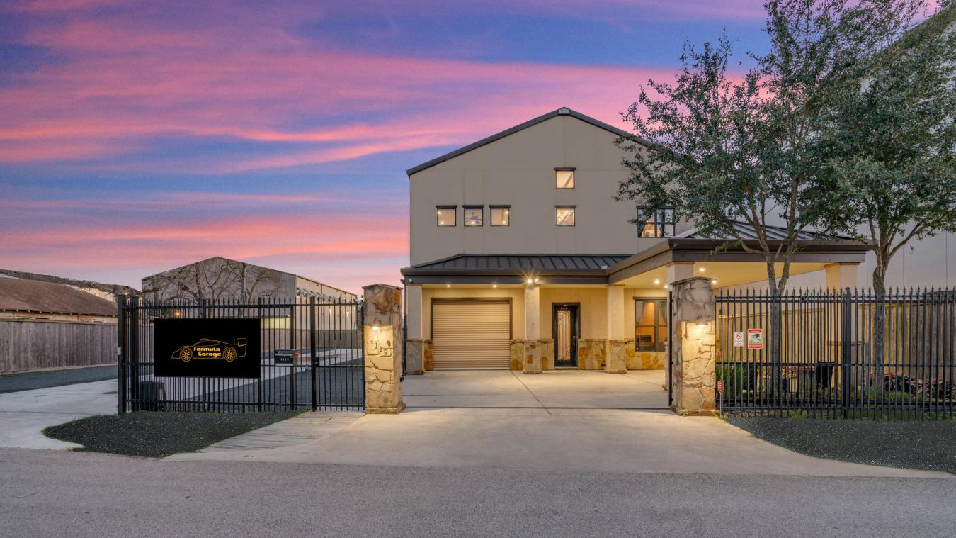 Houston, Harris, 77007, United States, 3 Bedrooms Bedrooms, ,4 BathroomsBathrooms,Residential,For Sale,1985803