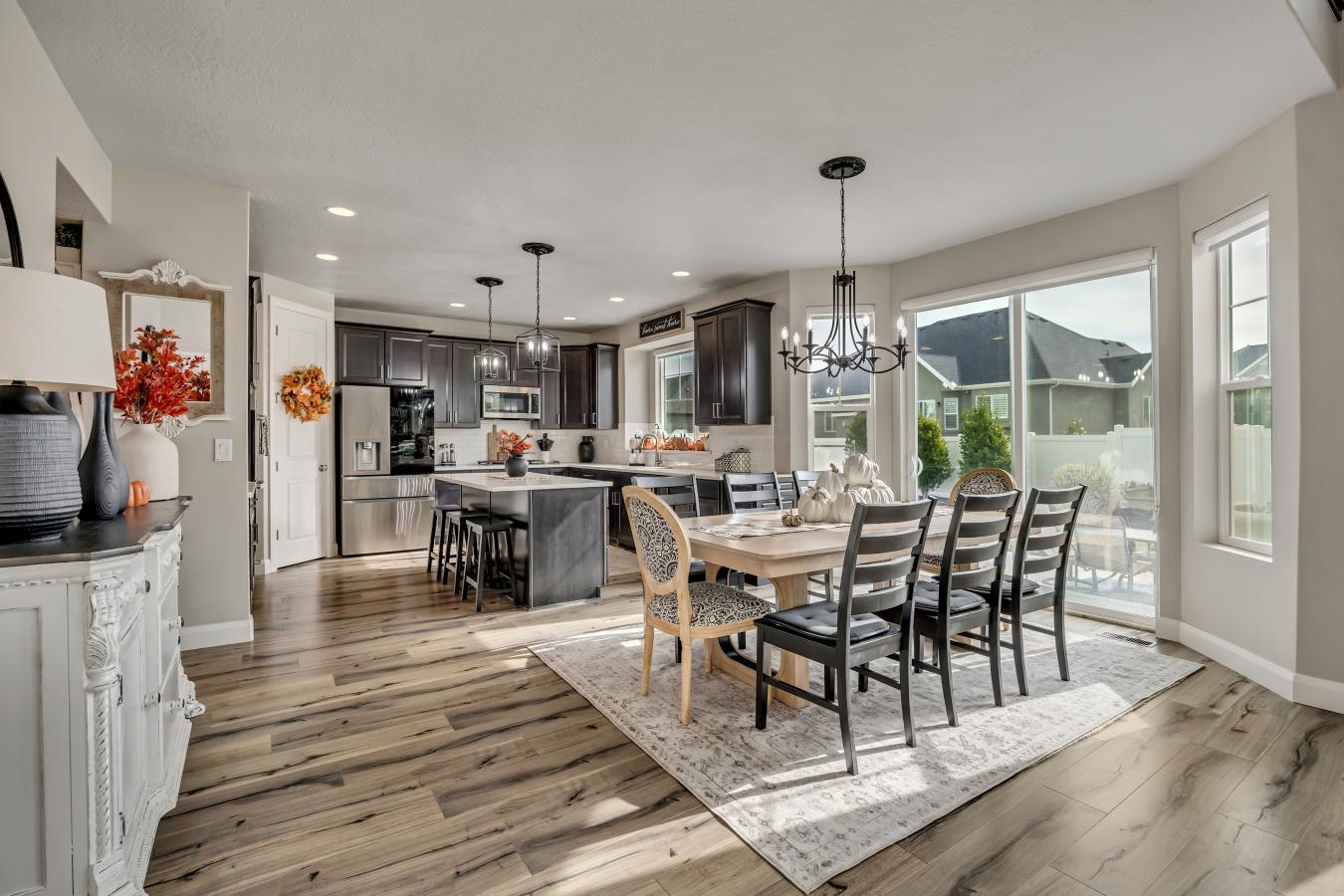 Eagle Mountain, Utah, 84005, United States, 6 Bedrooms Bedrooms, ,3 BathroomsBathrooms,Residential,For Sale,1985802