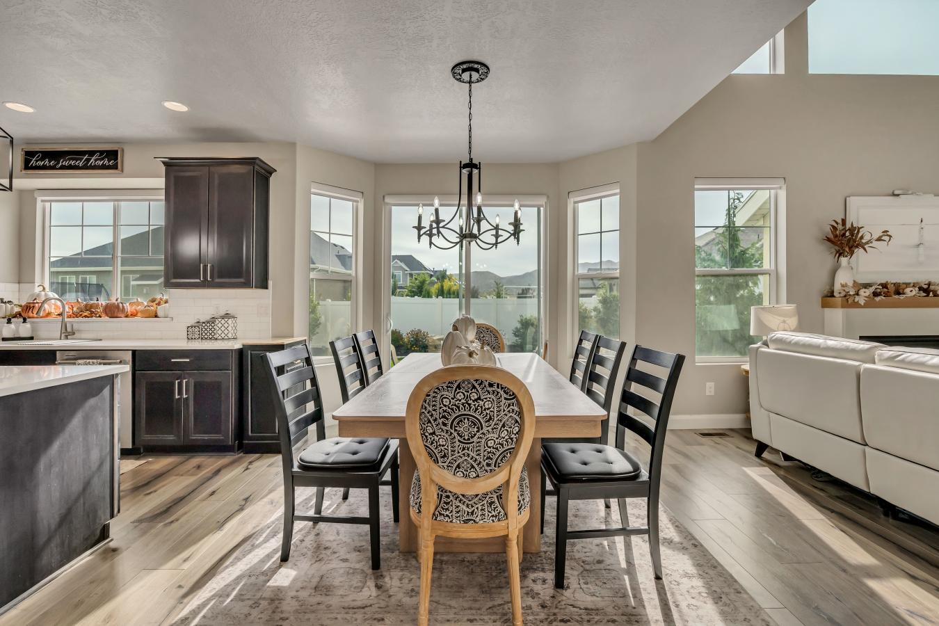 Eagle Mountain, Utah, 84005, United States, 6 Bedrooms Bedrooms, ,3 BathroomsBathrooms,Residential,For Sale,1985802