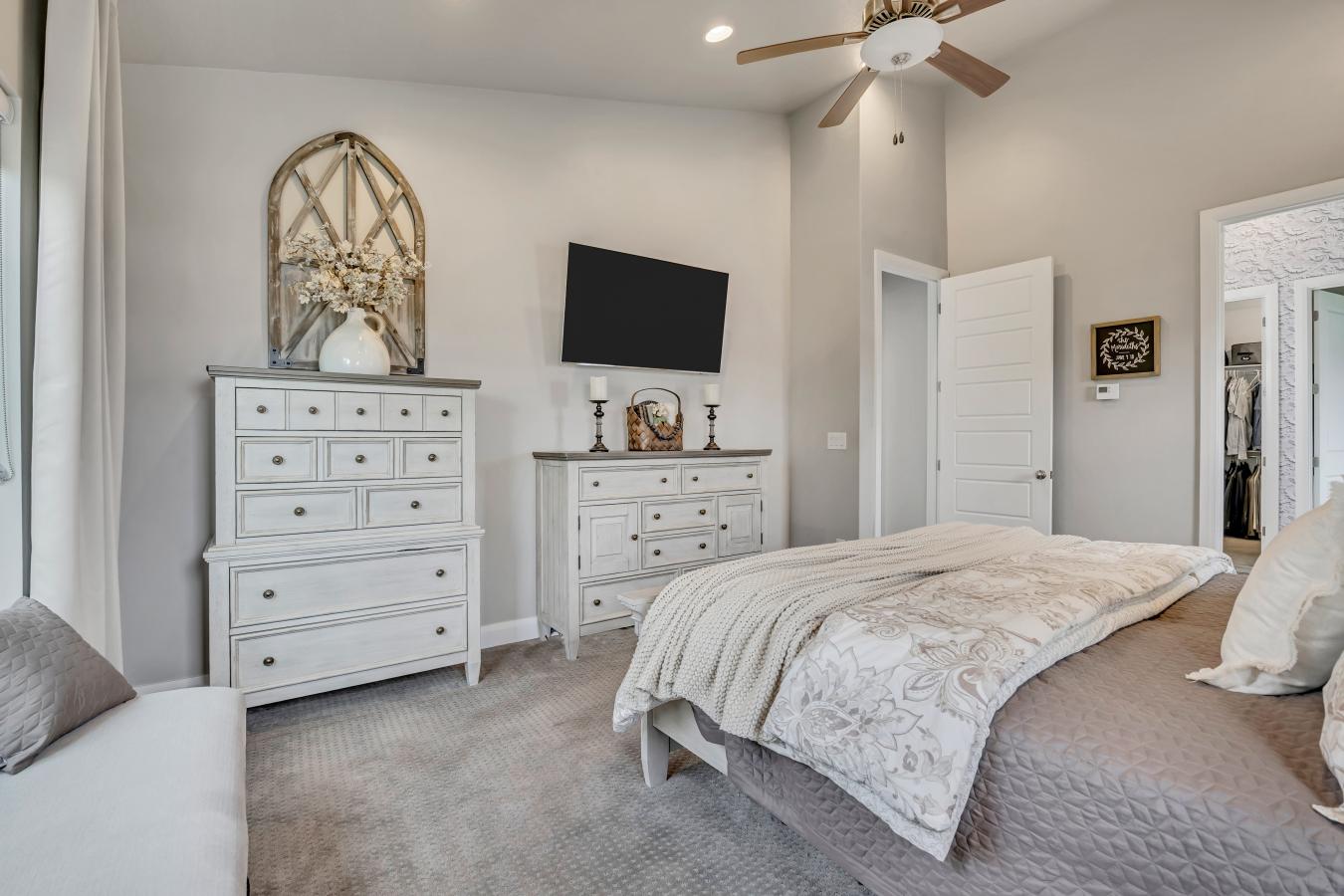 Eagle Mountain, Utah, 84005, United States, 6 Bedrooms Bedrooms, ,3 BathroomsBathrooms,Residential,For Sale,1985802