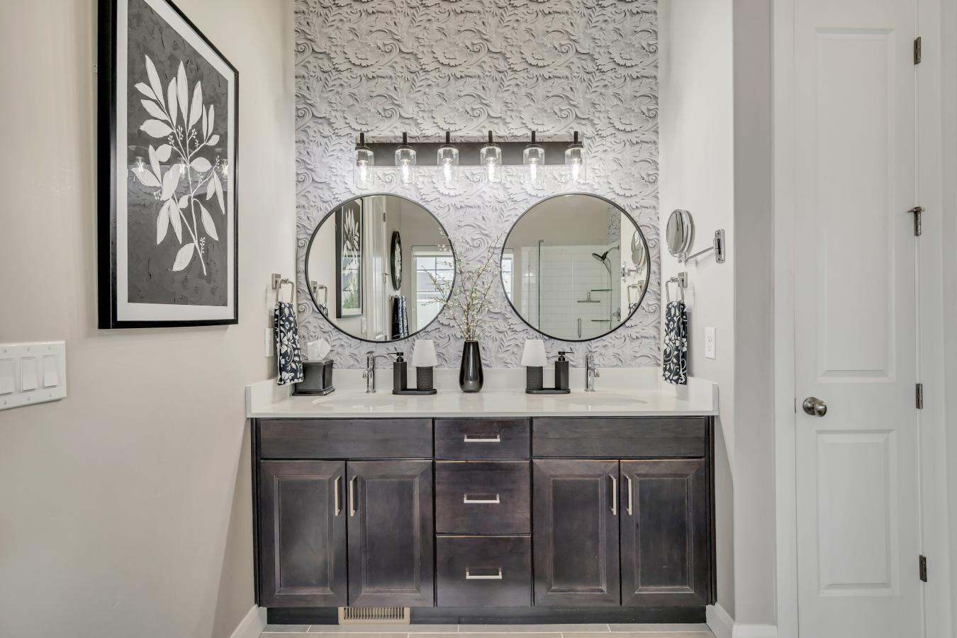 Eagle Mountain, Utah, 84005, United States, 6 Bedrooms Bedrooms, ,3 BathroomsBathrooms,Residential,For Sale,1985802