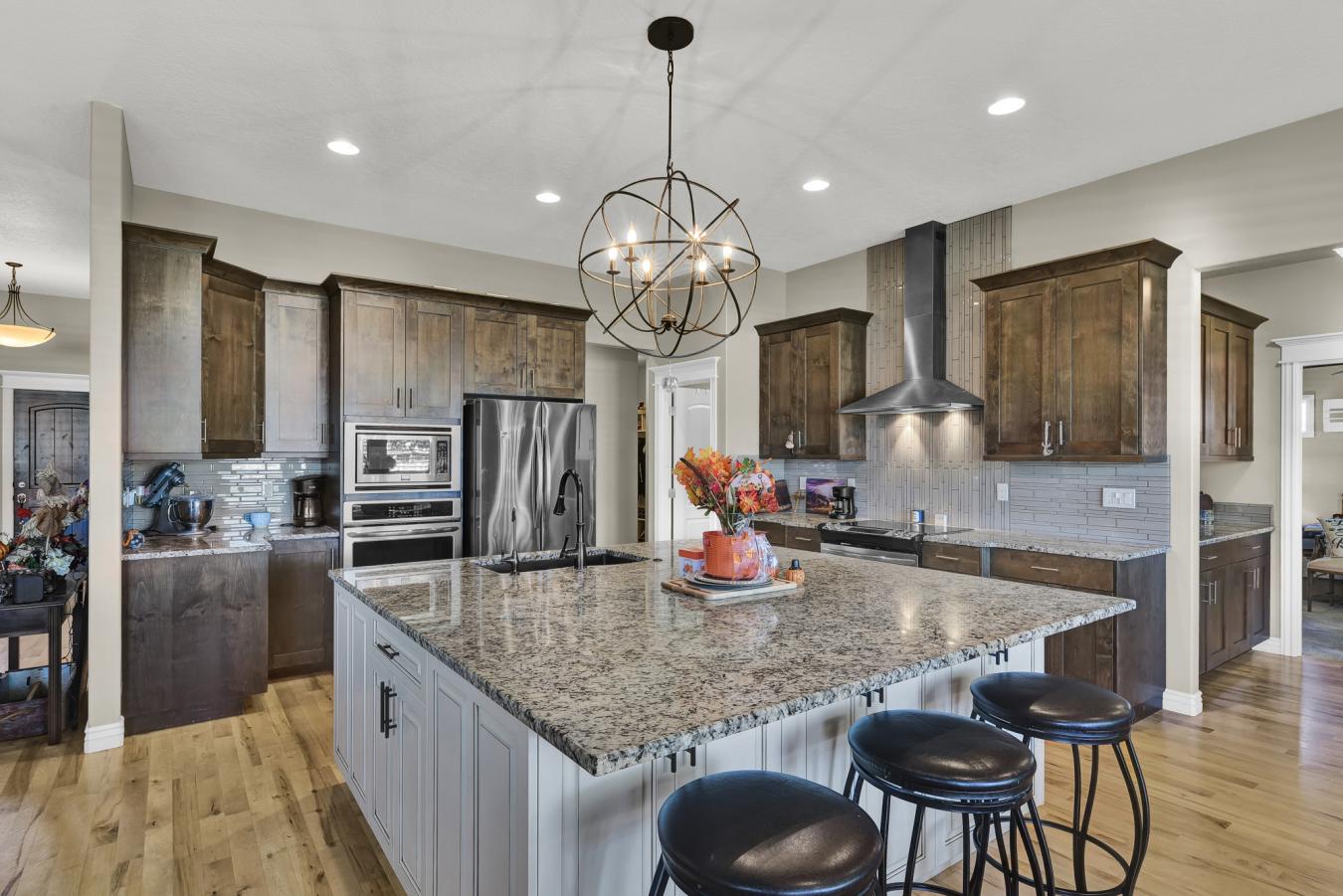 Nampa, Idaho, 83651, United States, 3 Bedrooms Bedrooms, ,2 BathroomsBathrooms,Residential,For Sale,1984629