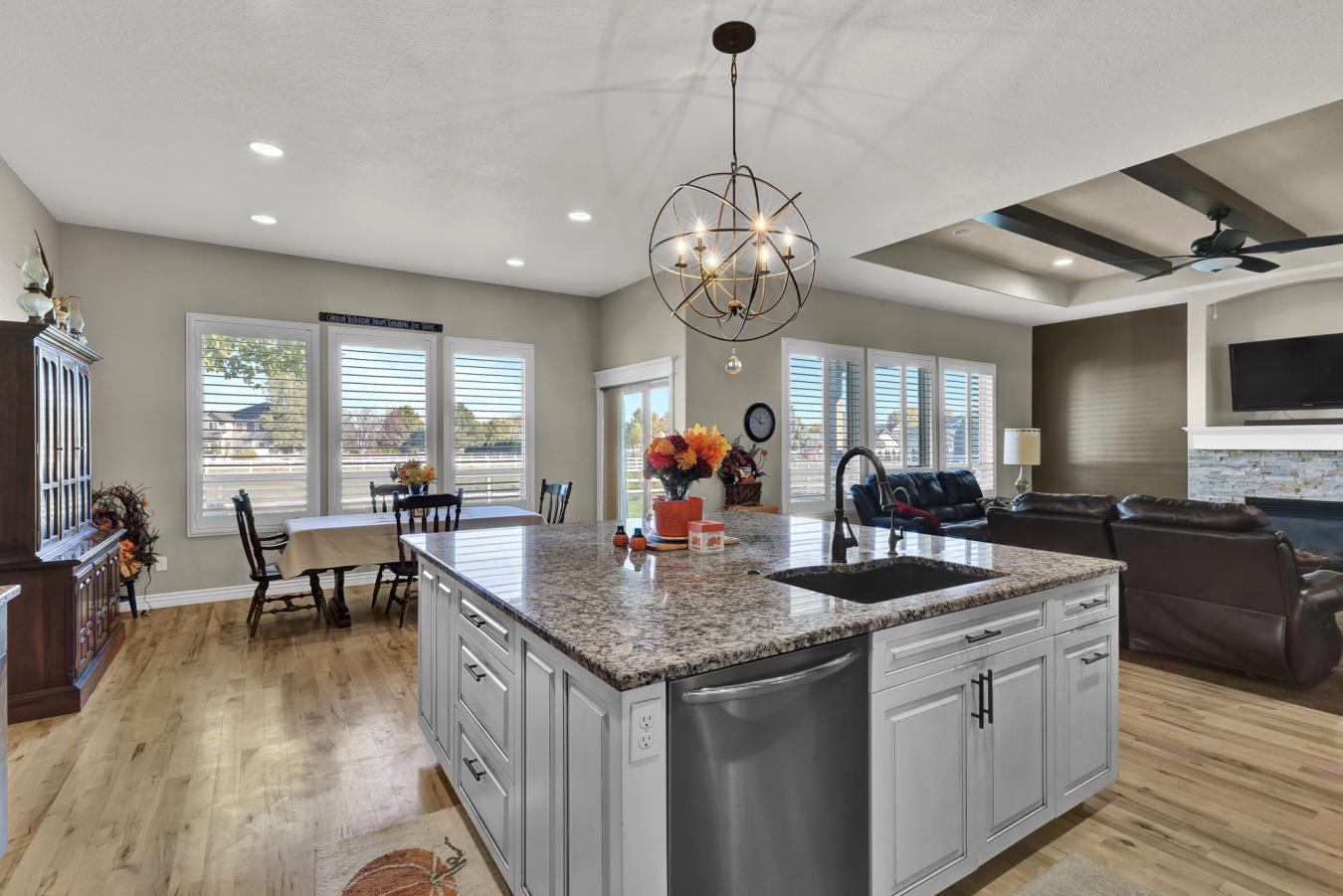 Nampa, Idaho, 83651, United States, 3 Bedrooms Bedrooms, ,2 BathroomsBathrooms,Residential,For Sale,1984629