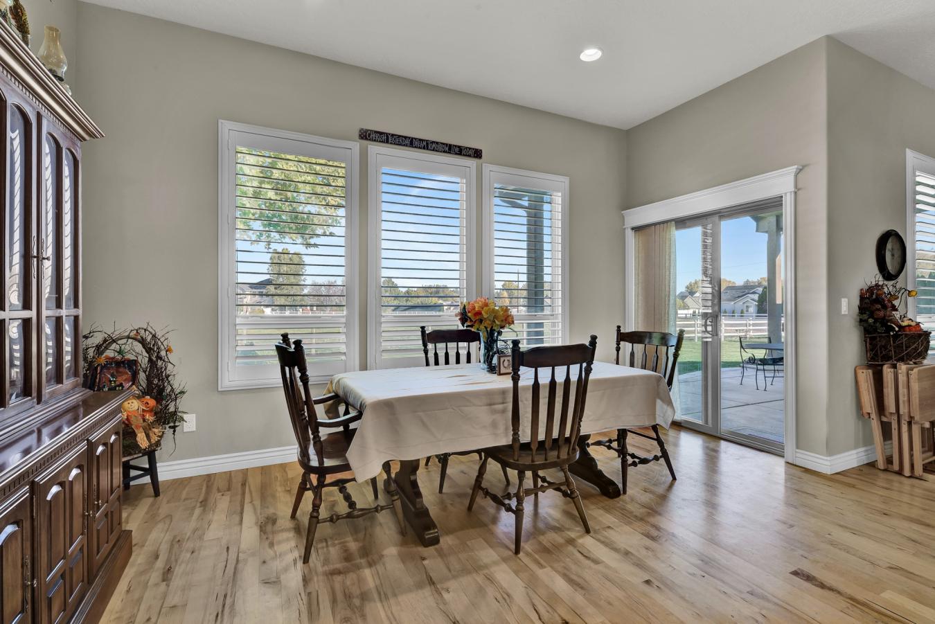 Nampa, Idaho, 83651, United States, 3 Bedrooms Bedrooms, ,2 BathroomsBathrooms,Residential,For Sale,1984629