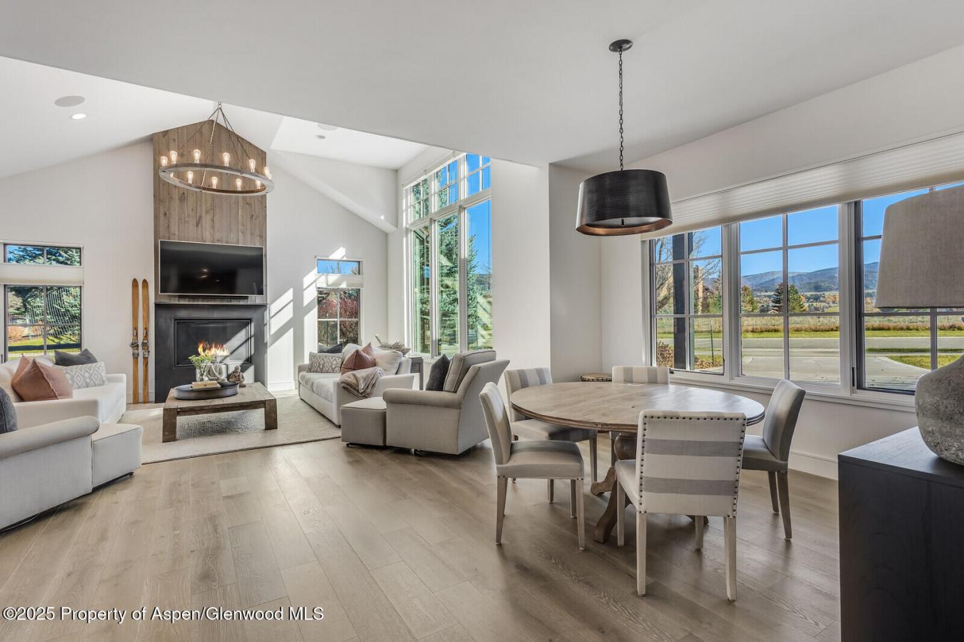 Carbondale, Garfield, 81623, United States, 4 Bedrooms Bedrooms, ,3 BathroomsBathrooms,Residential,For Sale,1985798