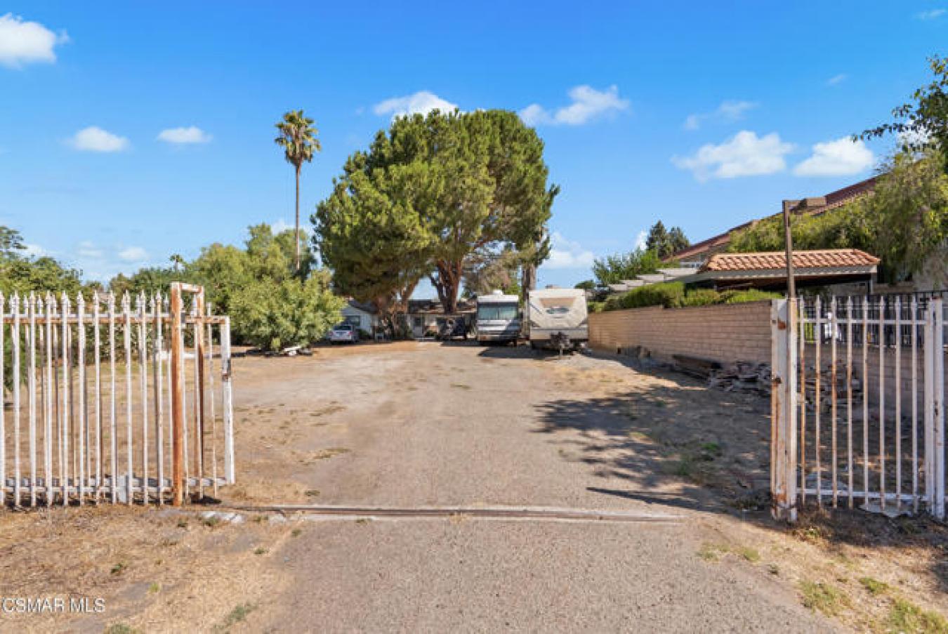 Simi Valley, Ventura, 93065, United States, 4 Bedrooms Bedrooms, ,2 BathroomsBathrooms,Residential,For Sale,1985800