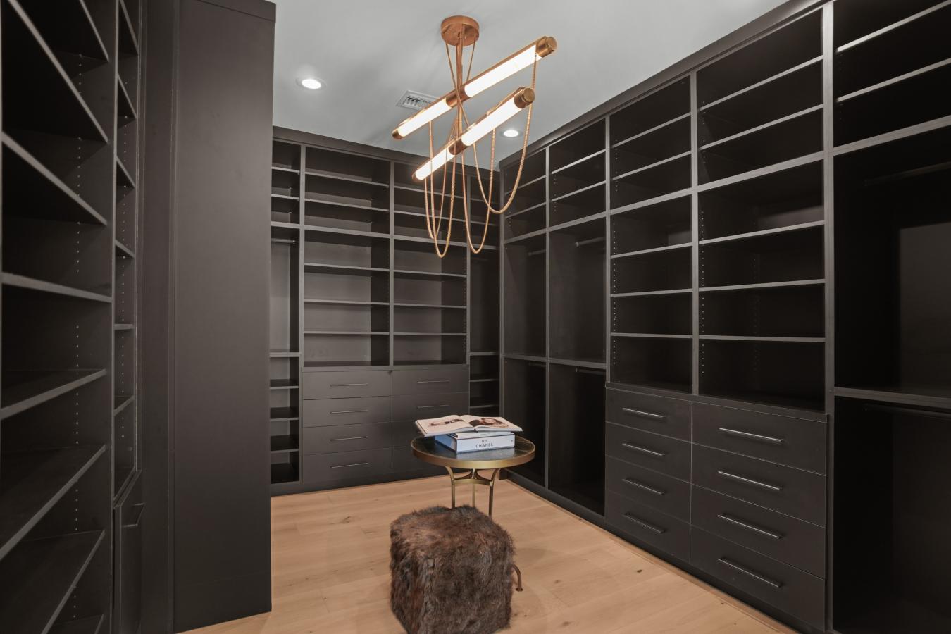 Scottsdale, Maricopa, 85255, United States, 5 Bedrooms Bedrooms, ,5 BathroomsBathrooms,Residential,For Sale,1985797