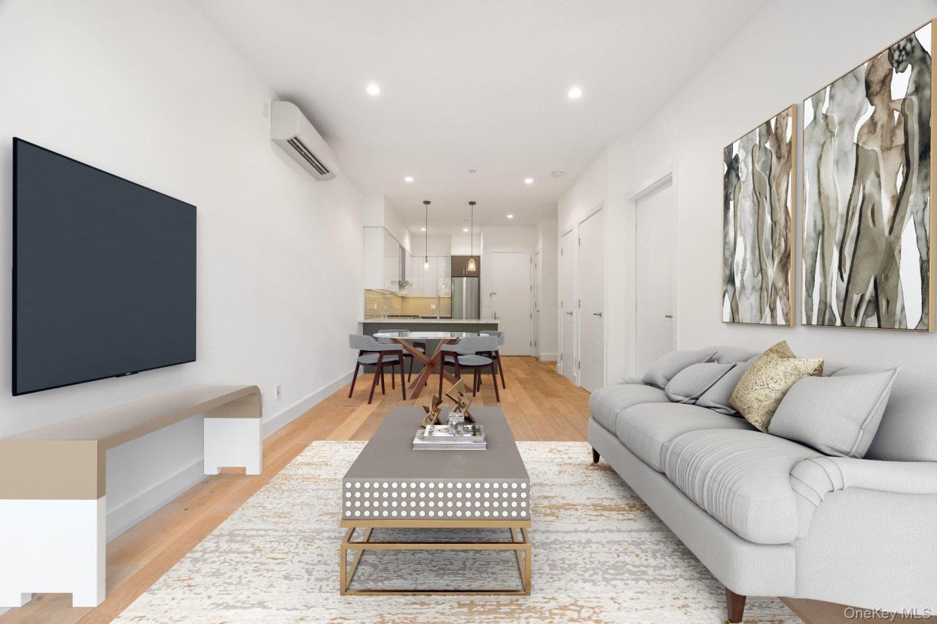 New York, Queens, 11102, United States, 1 Bedroom Bedrooms, ,47 BathroomsBathrooms,Residential,For Sale,1985795