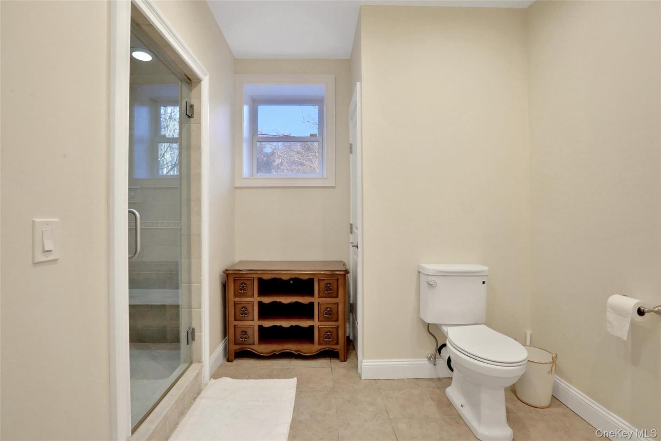 Greenburgh, Westchester County, 10533, United States, 5 Bedrooms Bedrooms, ,6 BathroomsBathrooms,Residential,For Sale,1985793