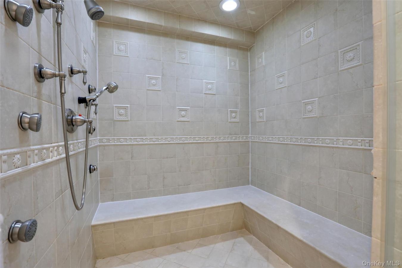 Greenburgh, Westchester County, 10533, United States, 5 Bedrooms Bedrooms, ,6 BathroomsBathrooms,Residential,For Sale,1985793