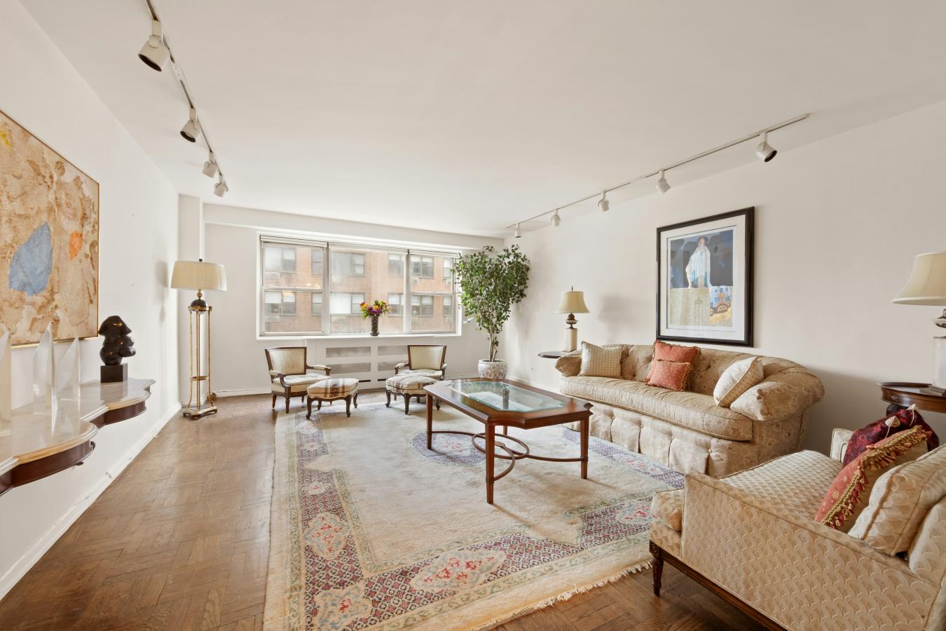 New York, New York, 10028, United States, 3 Bedrooms Bedrooms, ,3 BathroomsBathrooms,Residential,For Sale,1985789