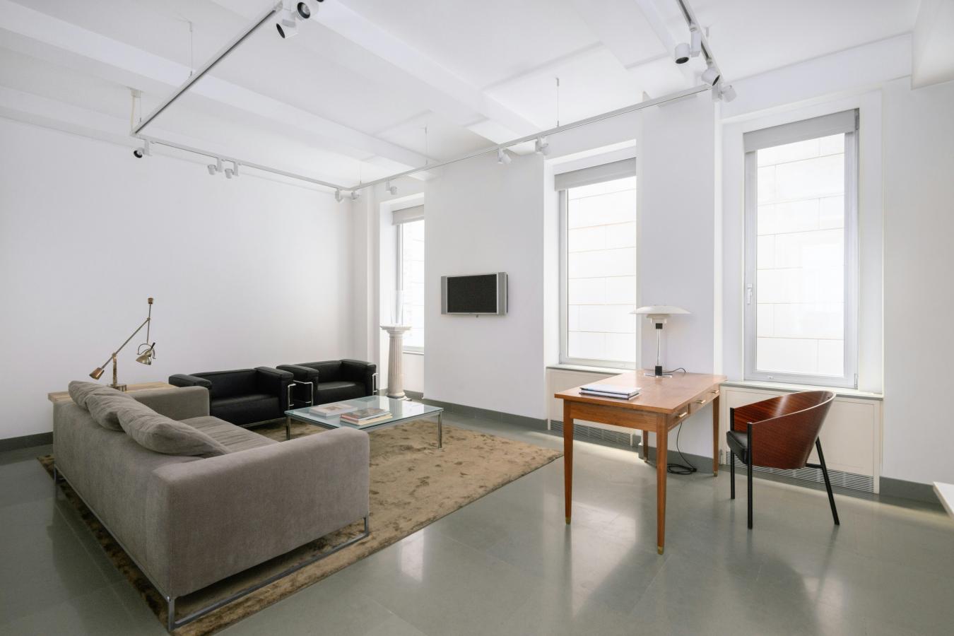 New York, New York, 10028, United States, 1 Bedroom Bedrooms, ,1 BathroomBathrooms,Residential,For Sale,1985783