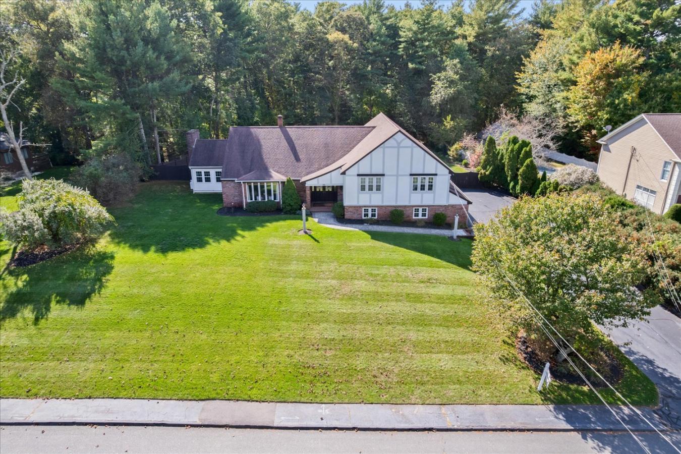 Raynham, Bristol, 02767, United States, 3 Bedrooms Bedrooms, ,2 BathroomsBathrooms,Residential,For Sale,1985781