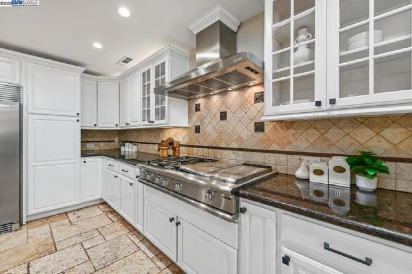 Livermore, Alameda, 94551, United States, 5 Bedrooms Bedrooms, ,3 BathroomsBathrooms,Residential,For Sale,1985777