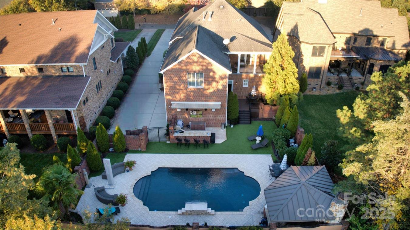 Charlotte, Mecklenburg, 28226, United States, 5 Bedrooms Bedrooms, ,4 BathroomsBathrooms,Residential,For Sale,1987174