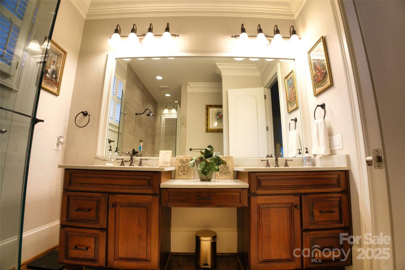 Charlotte, Mecklenburg, 28226, United States, 5 Bedrooms Bedrooms, ,4 BathroomsBathrooms,Residential,For Sale,1987174