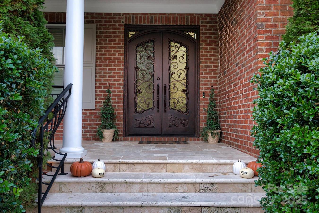 Charlotte, Mecklenburg, 28226, United States, 5 Bedrooms Bedrooms, ,4 BathroomsBathrooms,Residential,For Sale,1987174