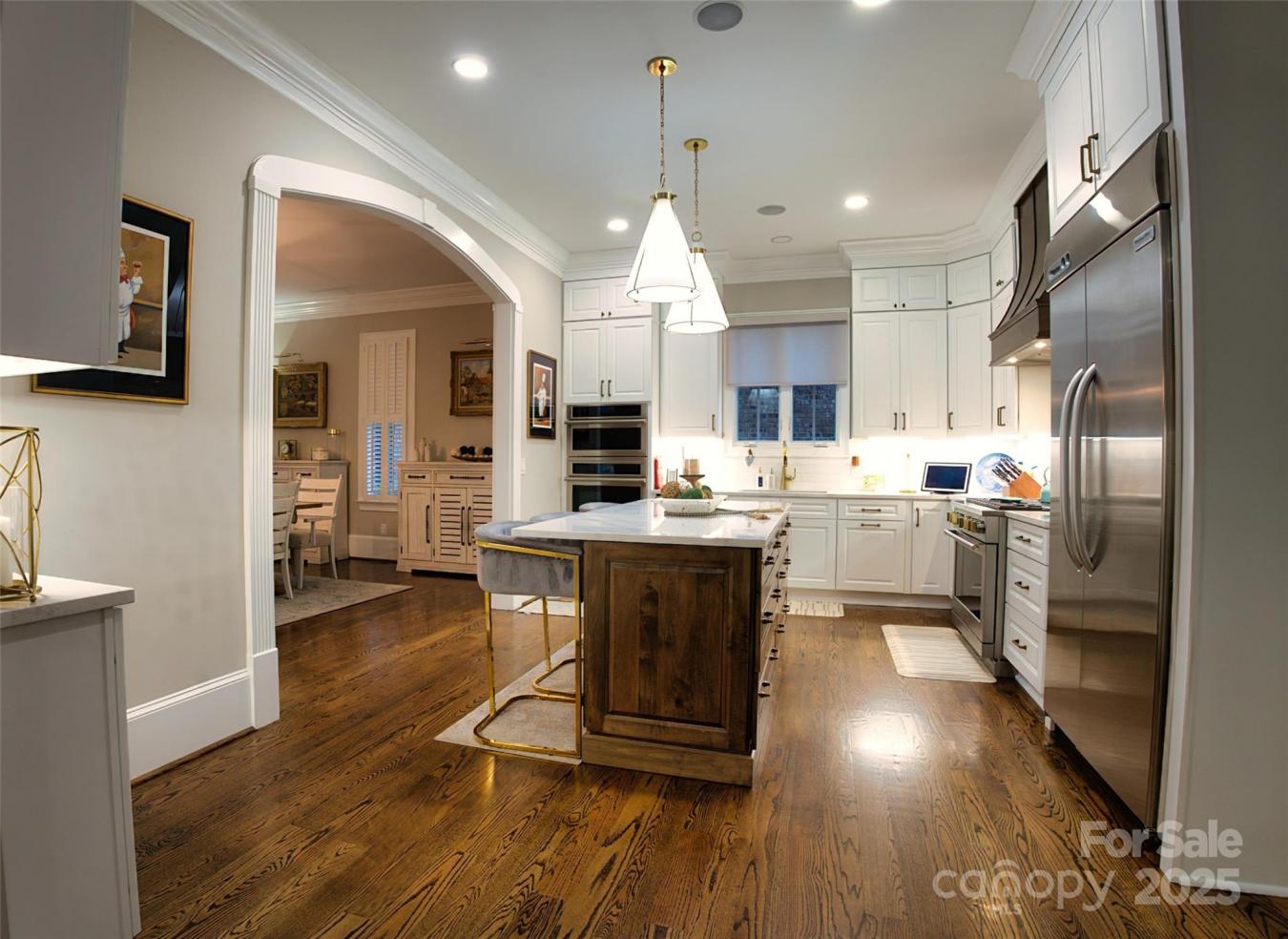 Charlotte, Mecklenburg, 28226, United States, 5 Bedrooms Bedrooms, ,4 BathroomsBathrooms,Residential,For Sale,1987174