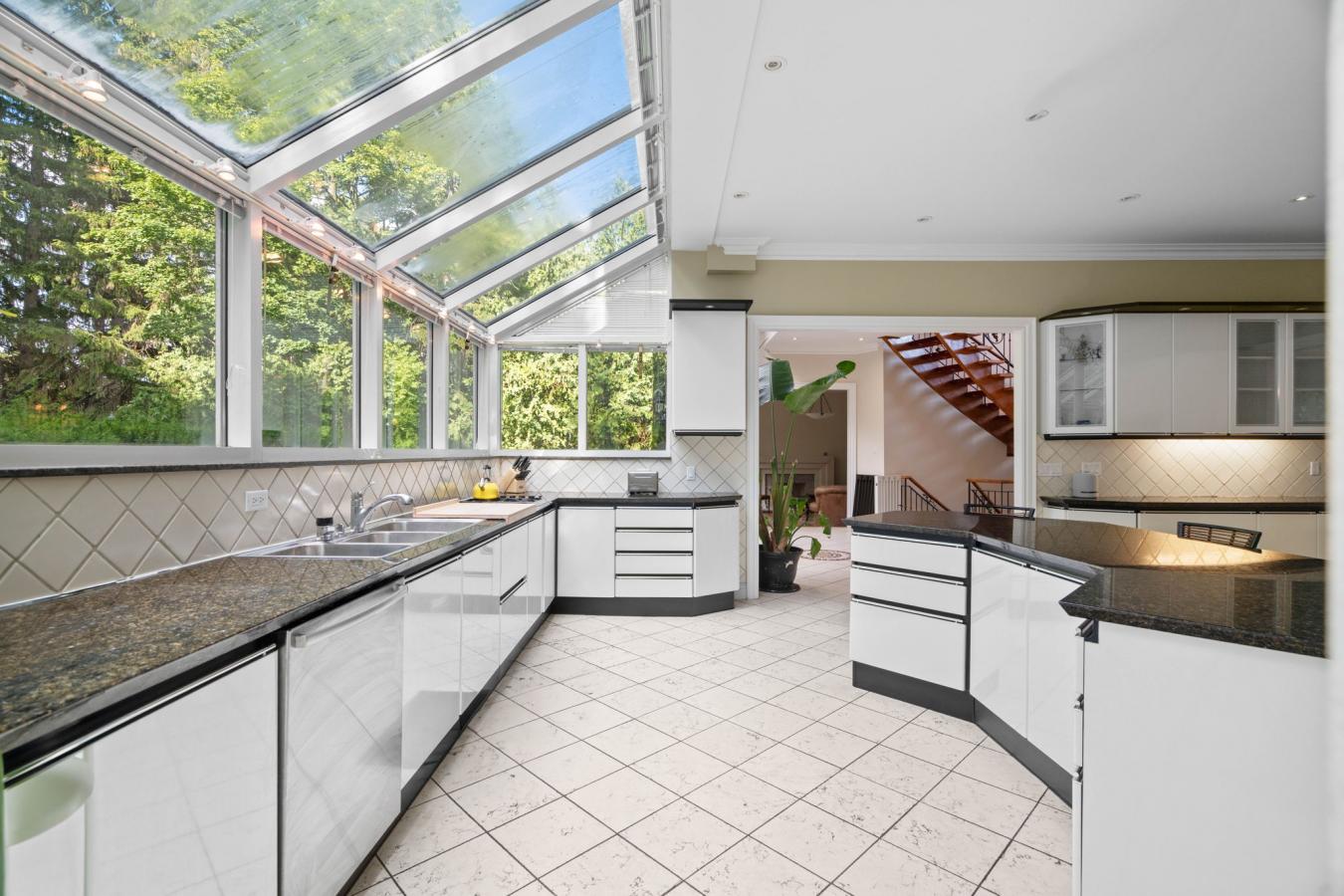 Thornhill, ON, Canada, 5 Bedrooms Bedrooms, ,8 BathroomsBathrooms,Residential,For Sale,1985778