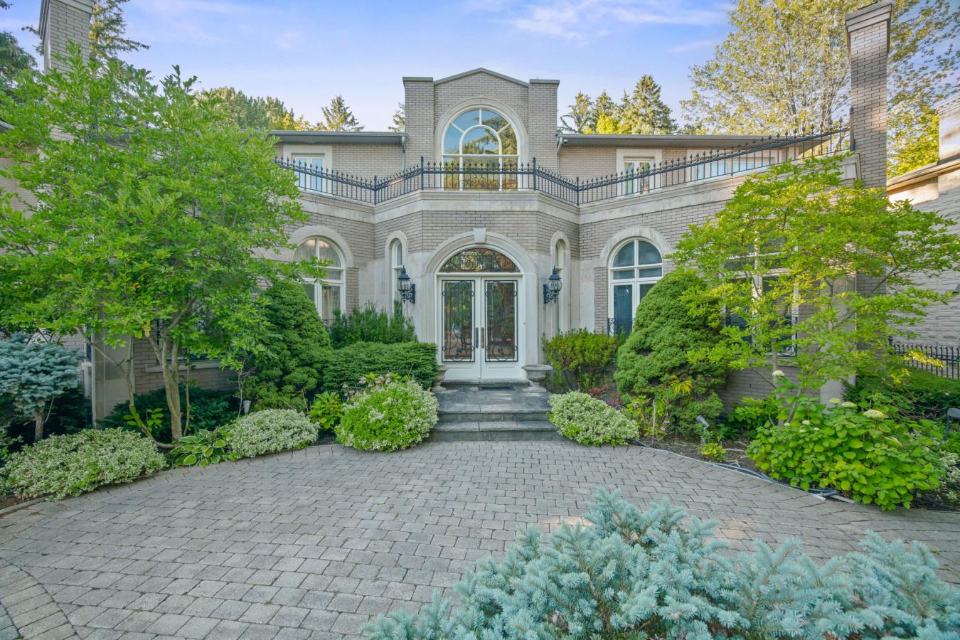 Thornhill, ON, Canada, 5 Bedrooms Bedrooms, ,8 BathroomsBathrooms,Residential,For Sale,1985778