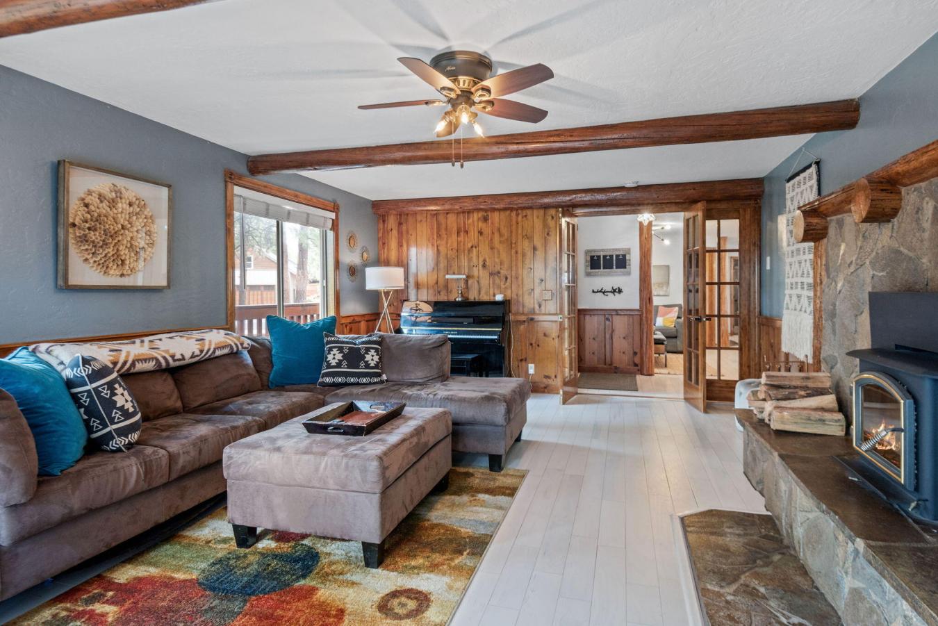 Bend, Deschutes, 97702, United States, 3 Bedrooms Bedrooms, ,3 BathroomsBathrooms,Residential,For Sale,1987165