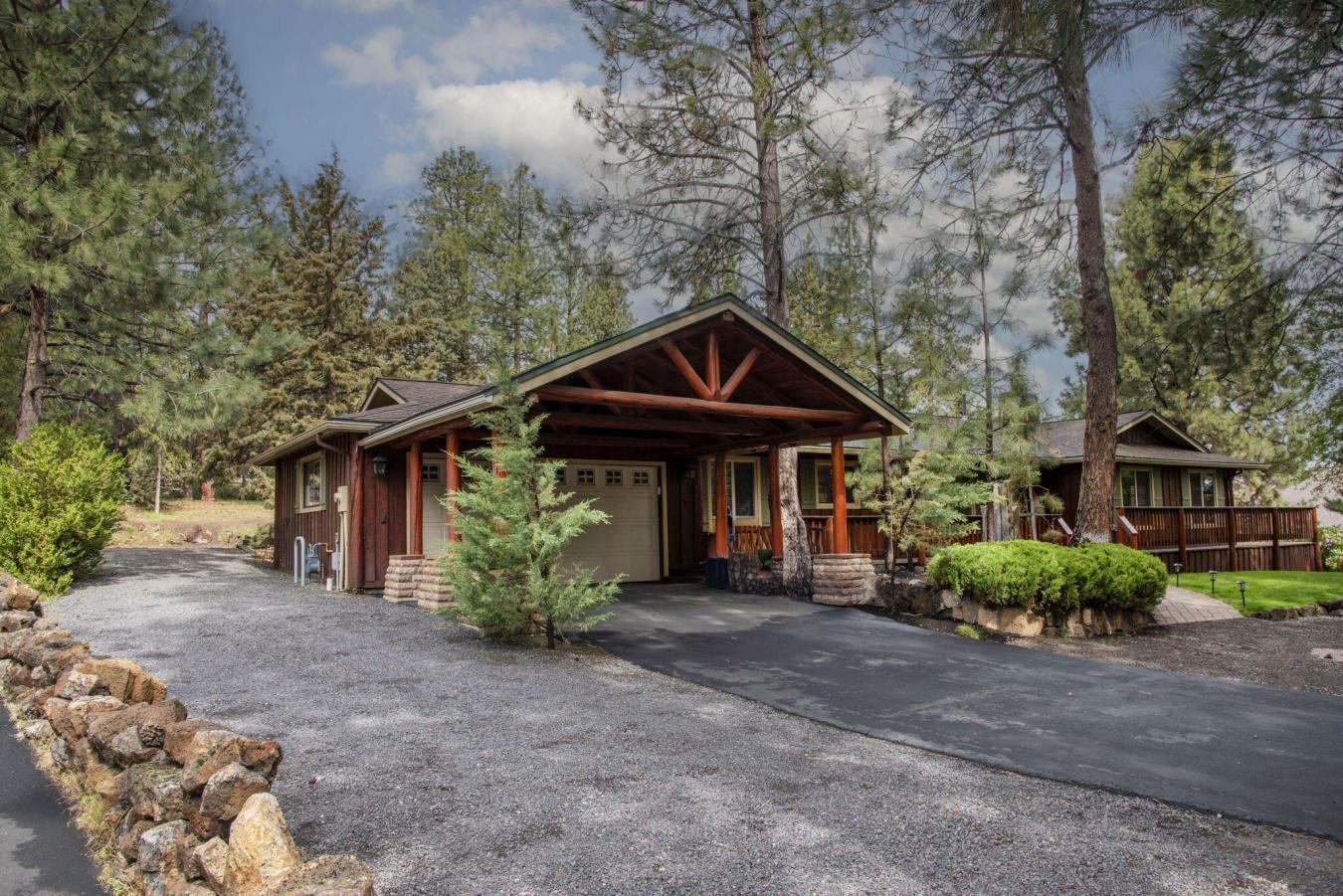 Bend, Deschutes, 97702, United States, 3 Bedrooms Bedrooms, ,3 BathroomsBathrooms,Residential,For Sale,1987165