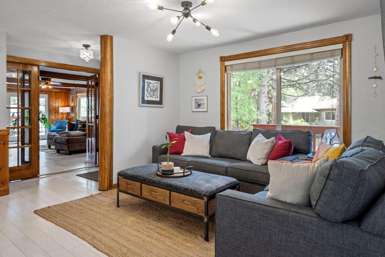 Bend, Deschutes, 97702, United States, 3 Bedrooms Bedrooms, ,3 BathroomsBathrooms,Residential,For Sale,1987165