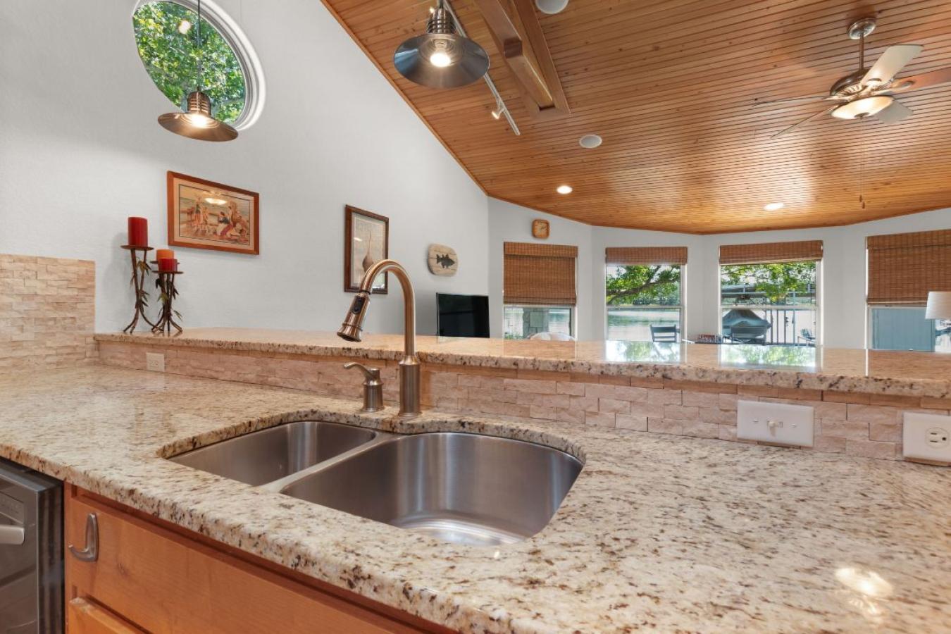 Buchanan Dam, Llano, 78609, United States, 3 Bedrooms Bedrooms, ,2 BathroomsBathrooms,Residential,For Sale,1987164