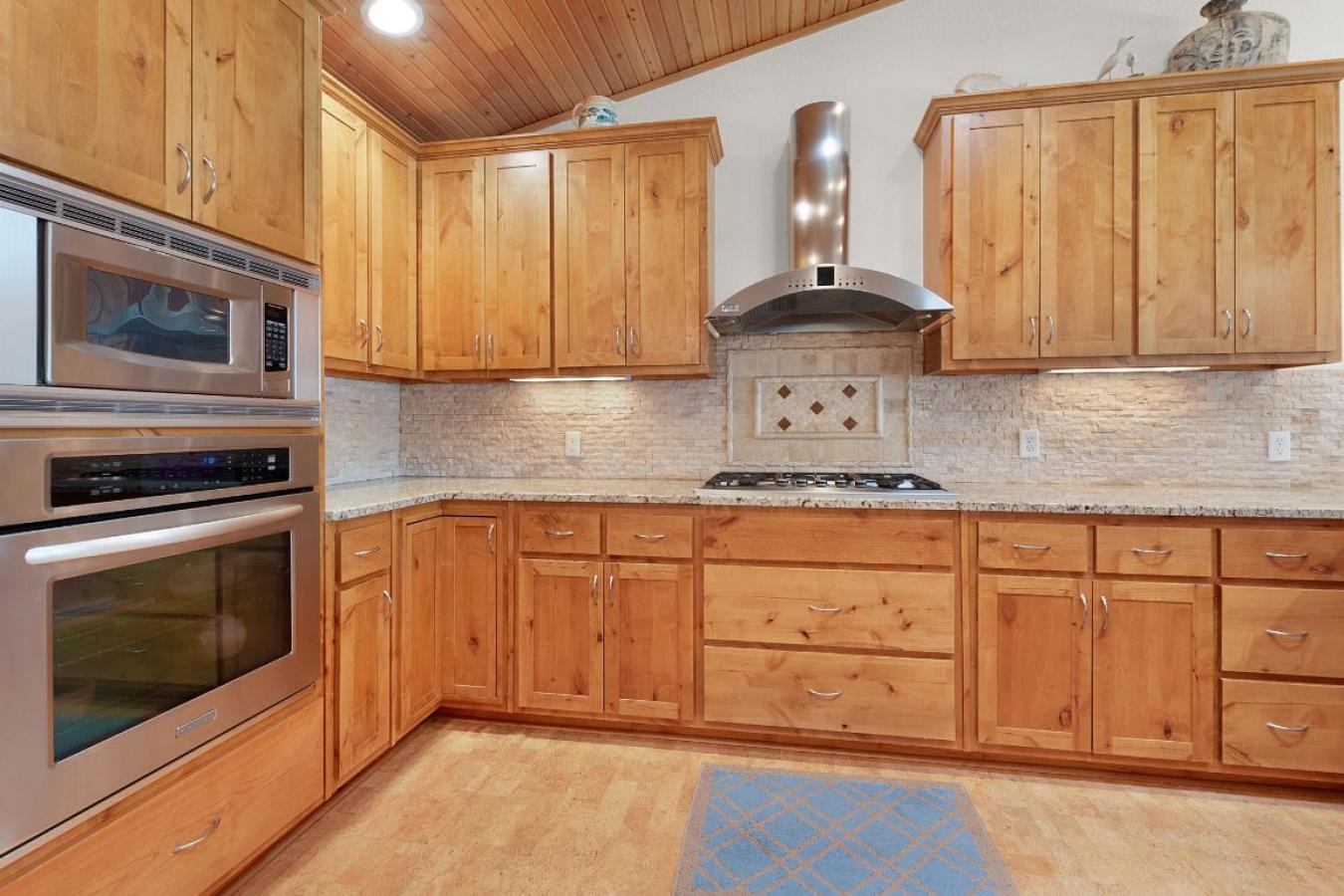 Buchanan Dam, Llano, 78609, United States, 3 Bedrooms Bedrooms, ,2 BathroomsBathrooms,Residential,For Sale,1987164