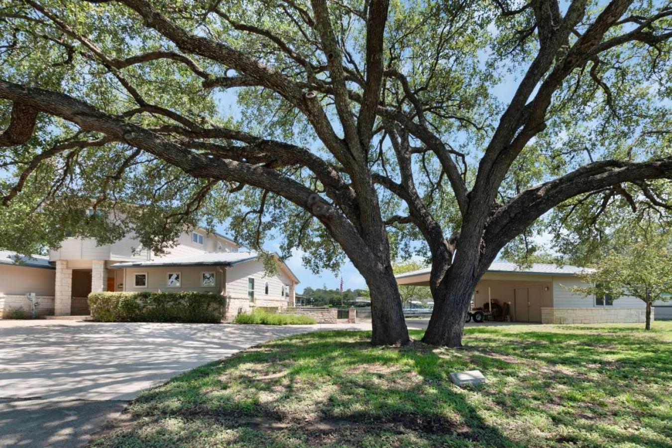 Buchanan Dam, Llano, 78609, United States, 3 Bedrooms Bedrooms, ,2 BathroomsBathrooms,Residential,For Sale,1987164