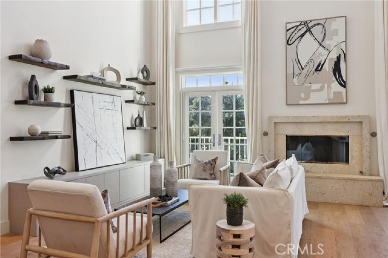 Santa Monica, Los Angeles, 90403, United States, 3 Bedrooms Bedrooms, ,3 BathroomsBathrooms,Residential,For Sale,1987161