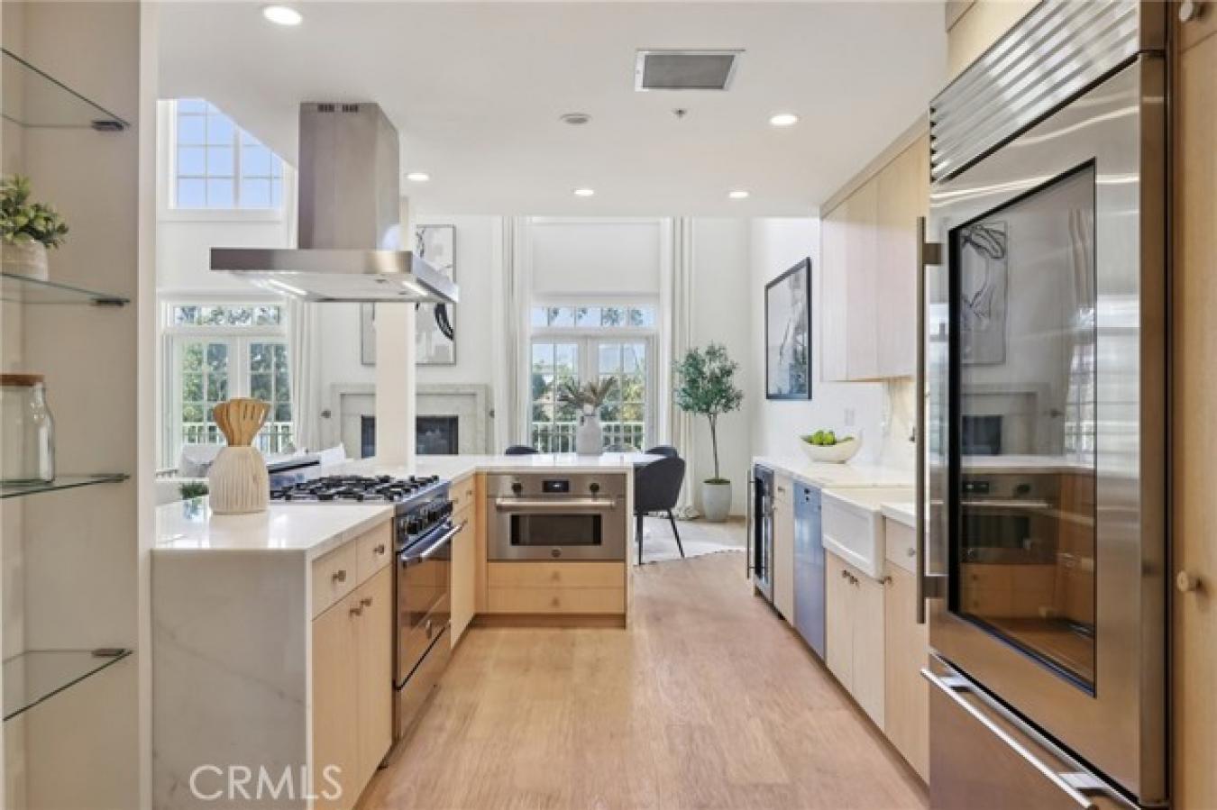 Santa Monica, Los Angeles, 90403, United States, 3 Bedrooms Bedrooms, ,3 BathroomsBathrooms,Residential,For Sale,1987161